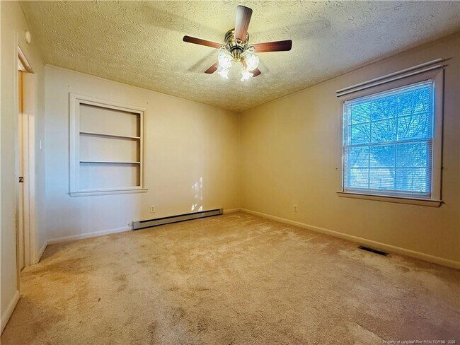 Building Photo - 6050 Camden Rd