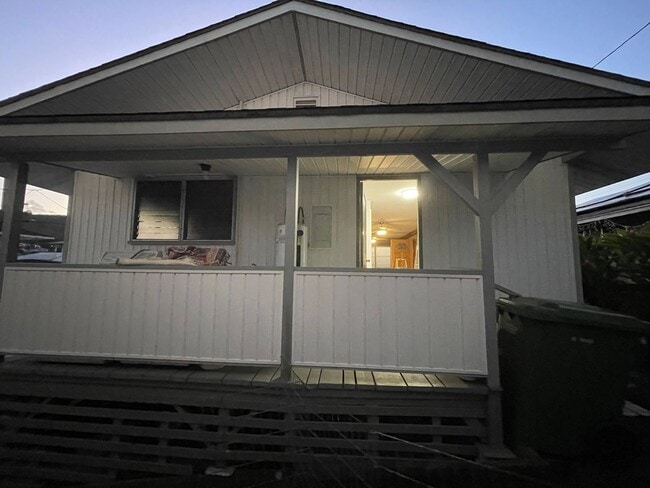 Building Photo - 212 Pakohana St