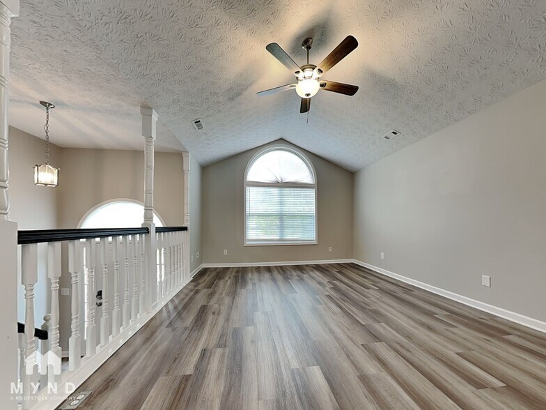 Building Photo - 158 Mcarthur Dr