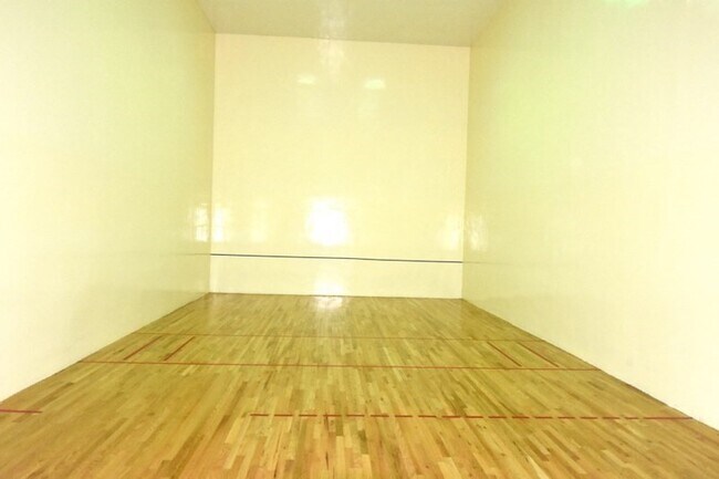 Building Photo - 2500 Mystic Valley Pkwy
