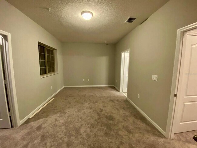 Building Photo - 229 Rustic Loop