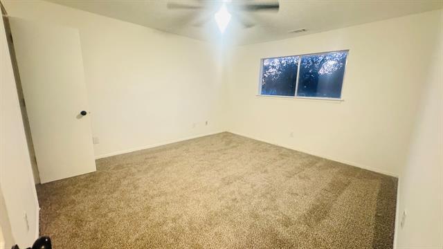 Building Photo - 604 Towne House Ln