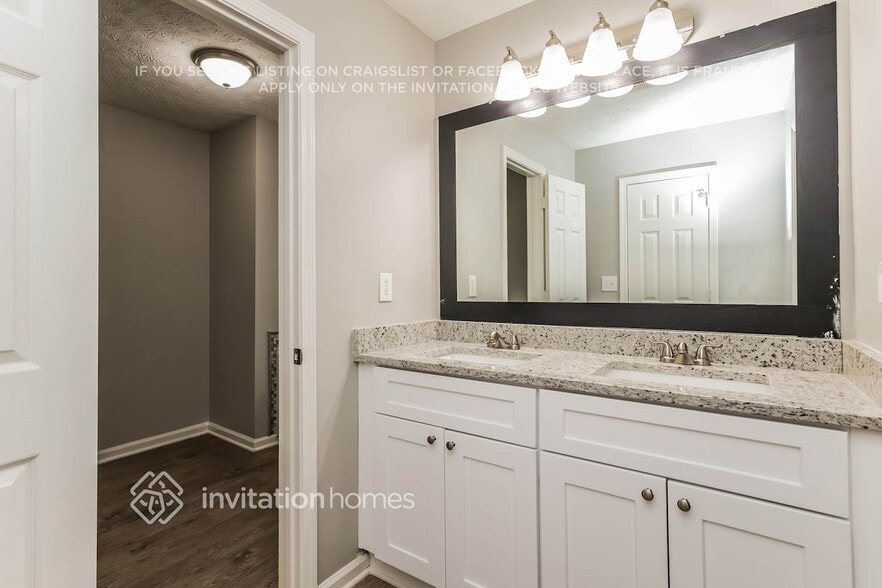 Building Photo - 1004 Buttercup Ln