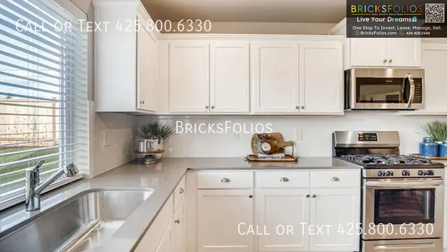 Building Photo - Picture Yourself Living in This Spacious Graham Home Designed for Comfortable Living