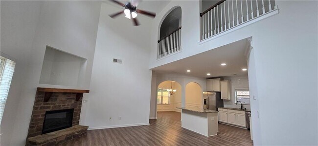 Primary Photo - 1171 Gateview Dr SW