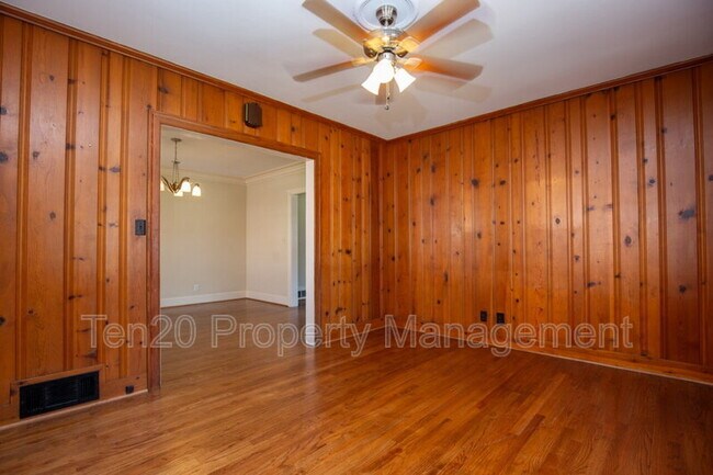 Building Photo - 1514 Hilton Ave