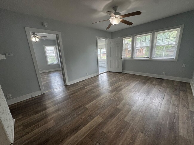 Building Photo - "Charming 3-Bed Home in Springfield with Spacious 1245 Sq Ft Layout!"