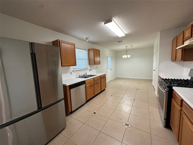 Building Photo - 16030 Clayton Green Dr