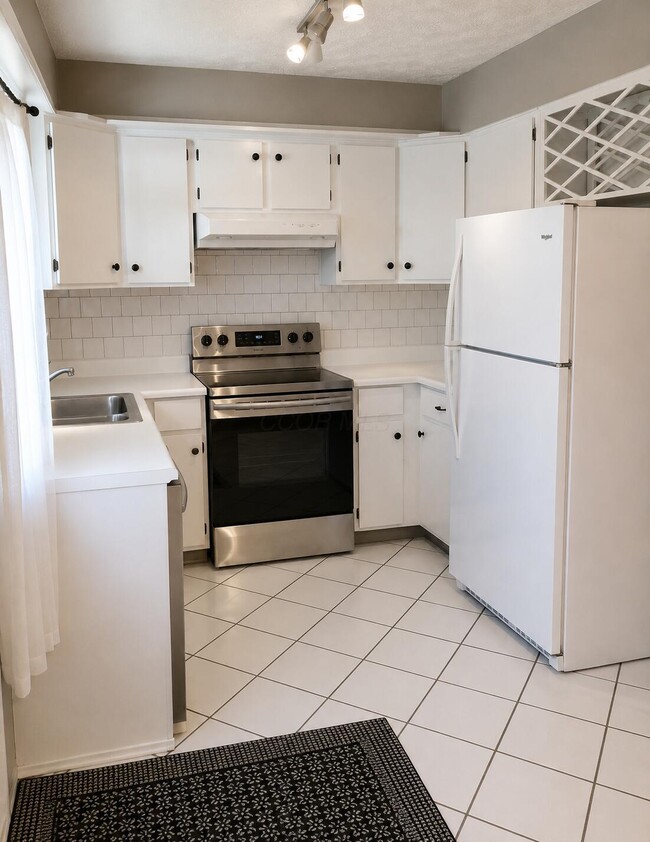 Building Photo - 4682 Merrifield Pl