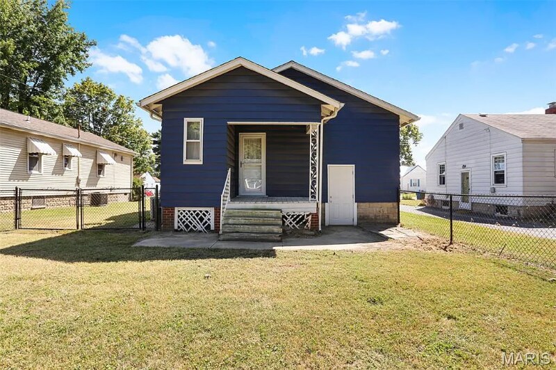 Building Photo - 3410 Leo St