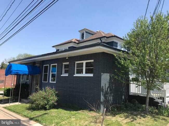 Building Photo - 1800 Philadelphia Pike