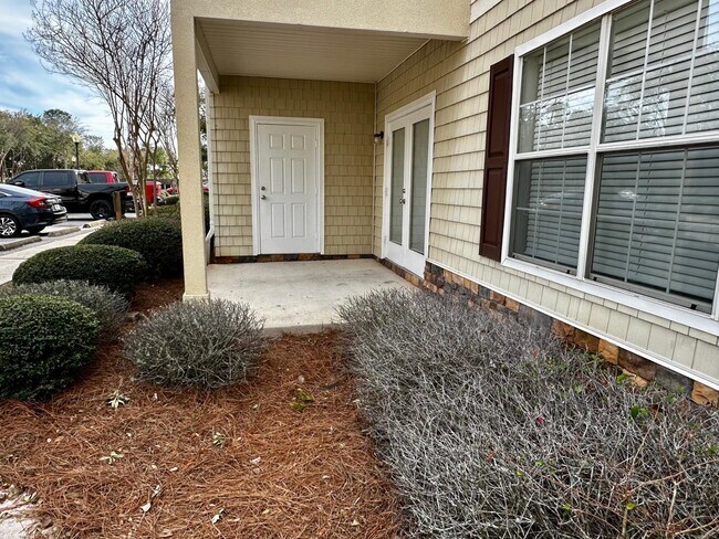 Building Photo - 2154 Whispering Pines Blvd