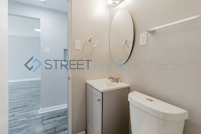 Building Photo - 6949 Pasadena Blvd