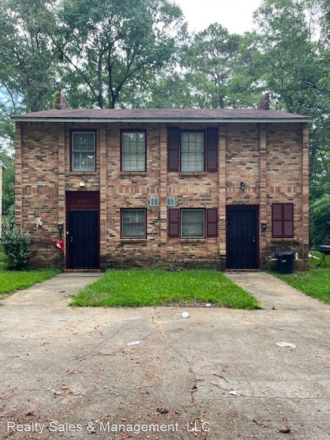 Primary Photo - 2 br, 1 bath House - 2136 East Drive