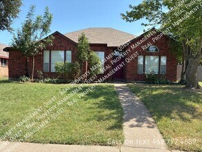 Building Photo - 802 Nafus-