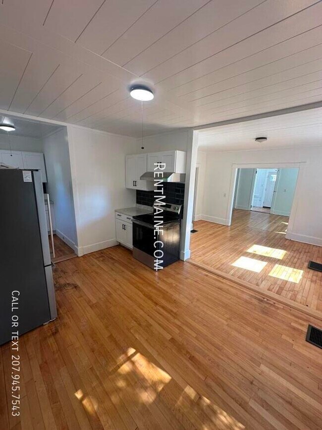 Building Photo - 178 Pearl St