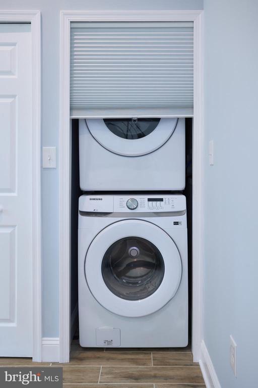 Building Photo - 2810 S Arlington Ridge Rd