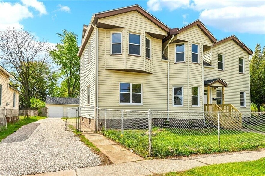 Building Photo - 3535 Erin Ave