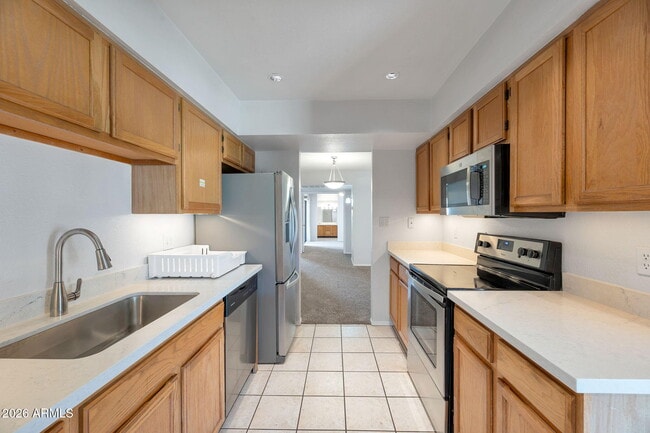 Building Photo - 9550 N 94th Pl
