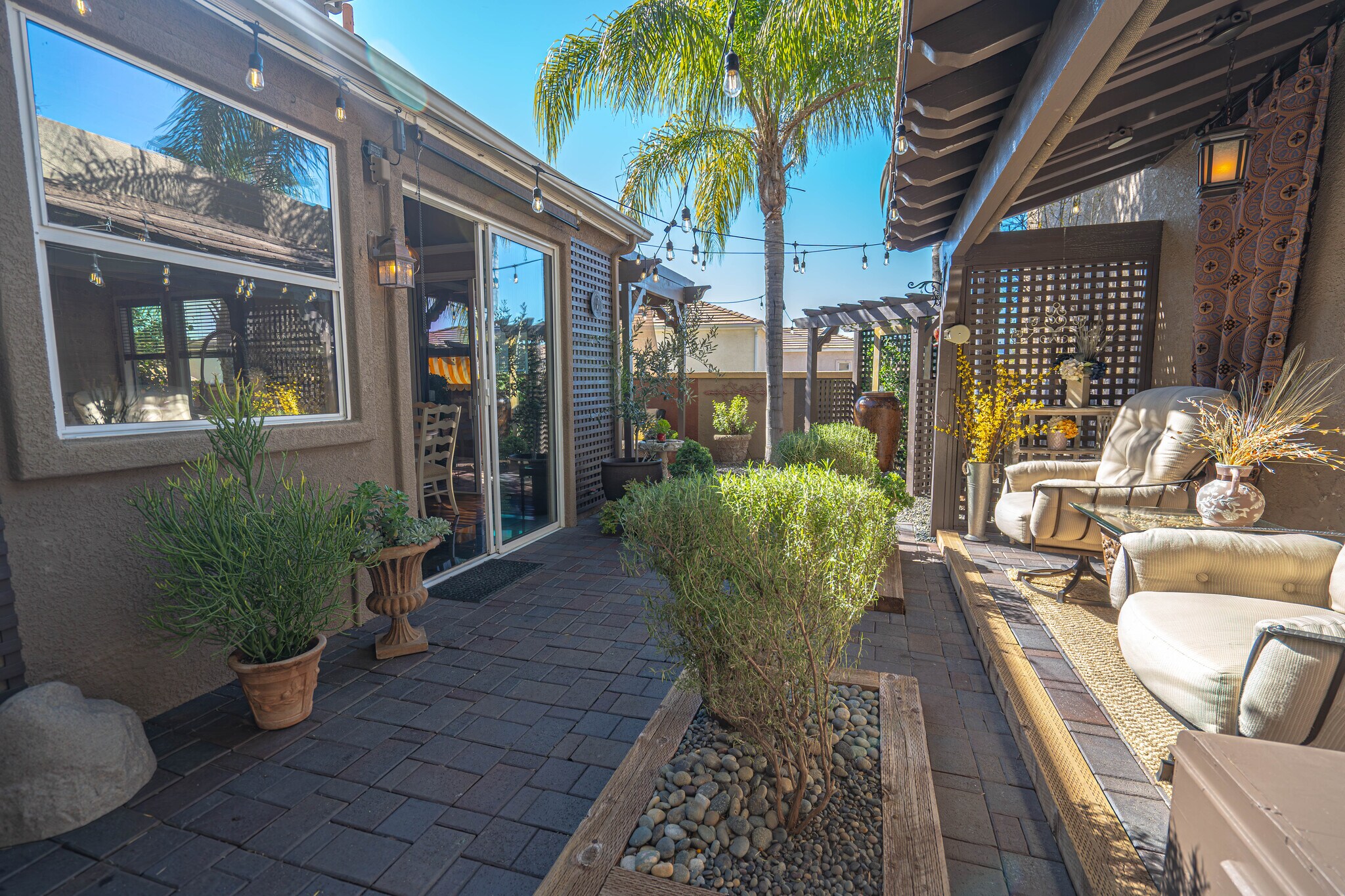 Building Photo - 27887 Skycrest Cir