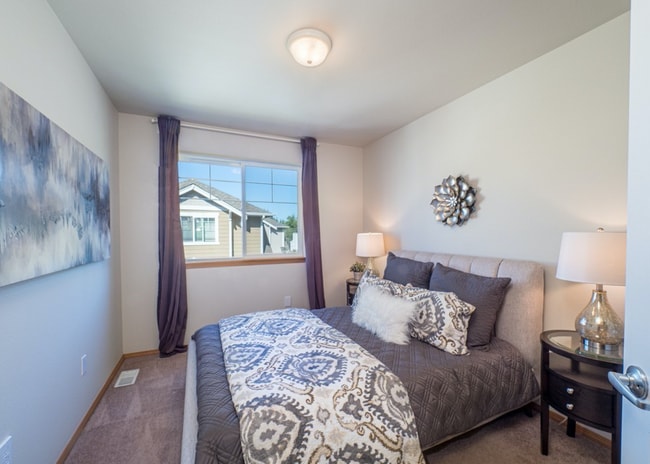 Building Photo - Bright and Modern 3bed Home in Perfect Location