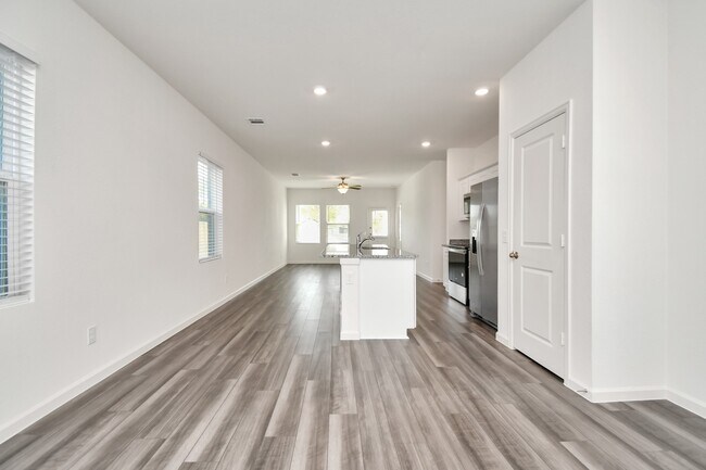 Building Photo - 13427 Harrow Park Ln