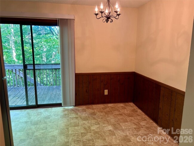 Building Photo - 128 Hillcrest Dr