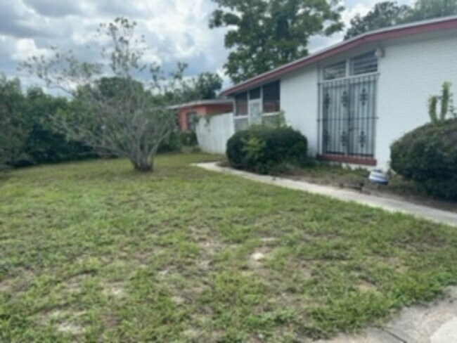 Building Photo - 8718 Ednam Pl