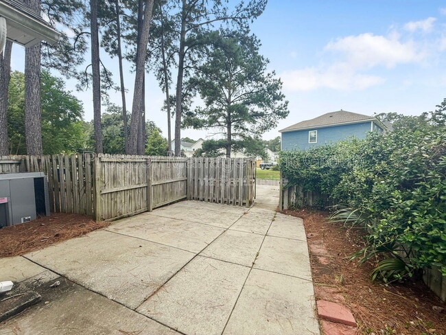 Building Photo - 2909 Sweetleaf Ln