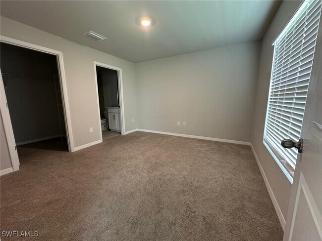 Building Photo - 3706 Garden Blvd