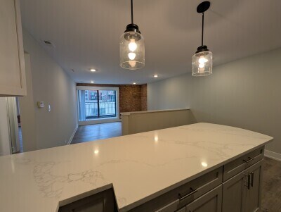 Building Photo - 1212 N La Salle Dr