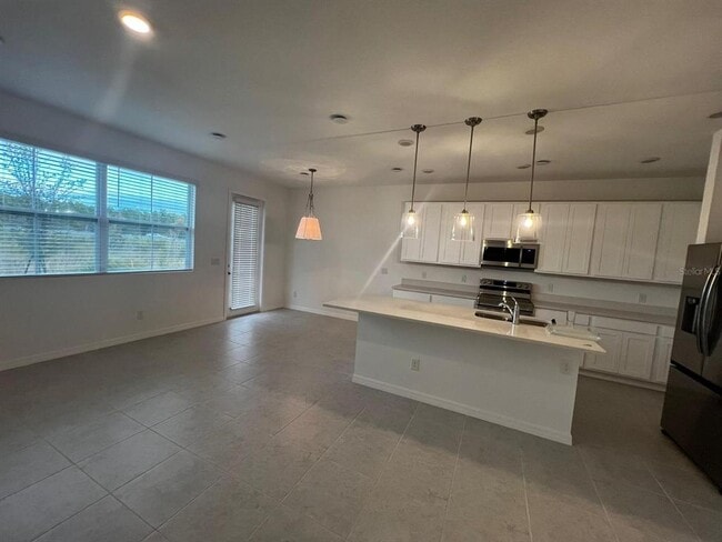 Building Photo - 741 Longboat Dr