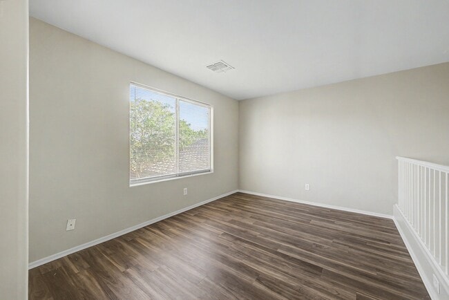Building Photo - 15451 W Yucatan Dr