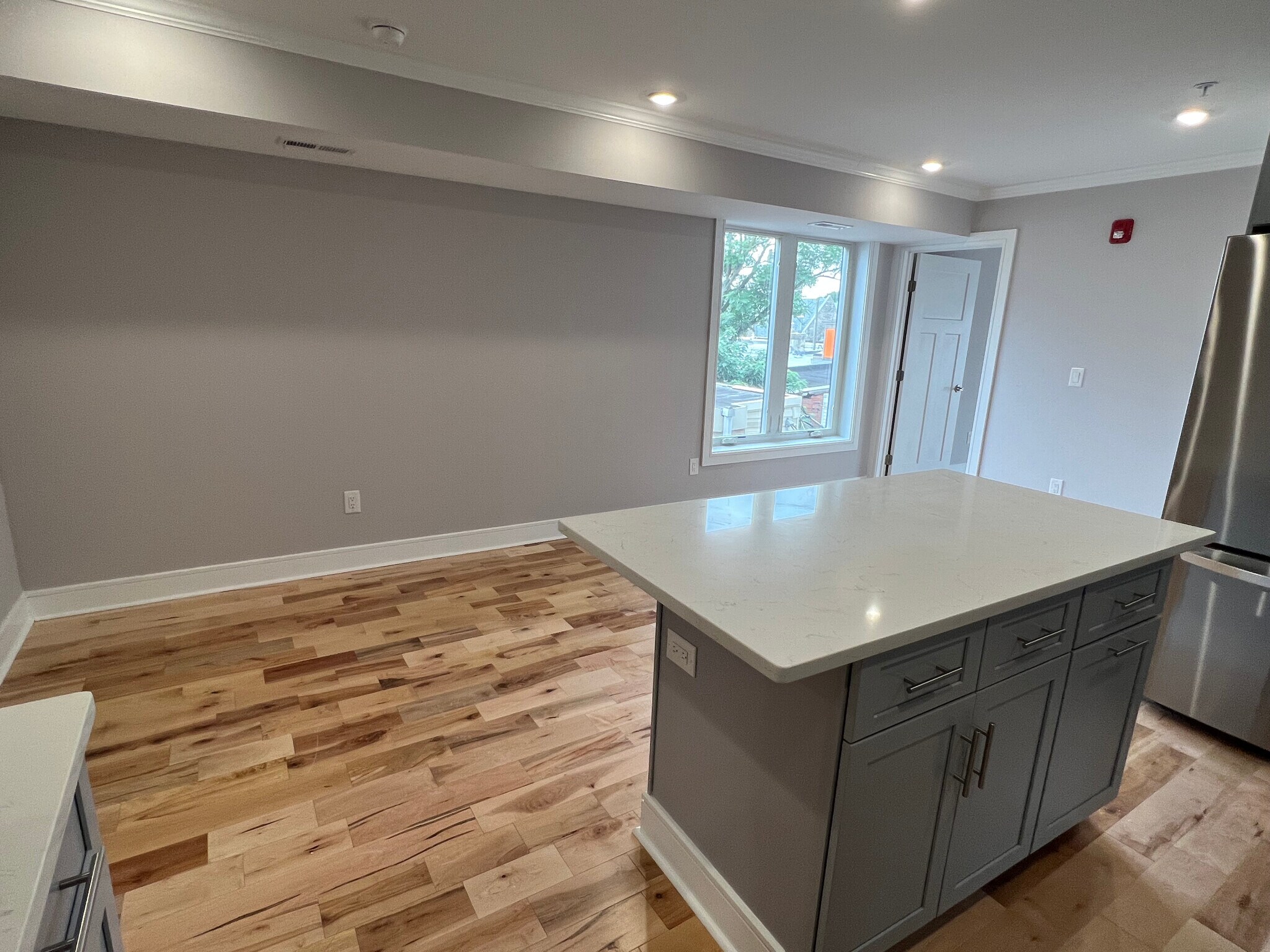 Building Photo - 5128 Spruce St