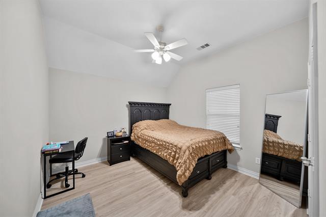 Building Photo - 674 Burr Oak Dr