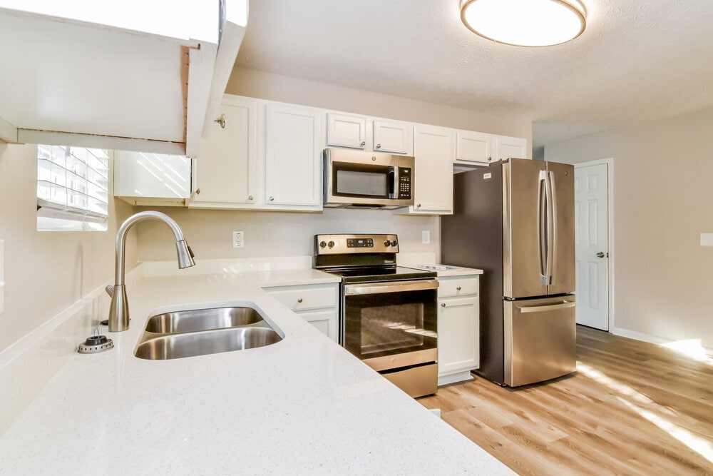 Building Photo - 10976 Big Sky Dr