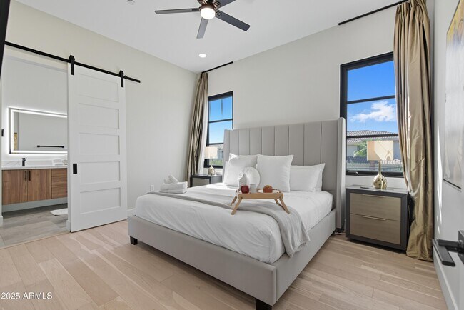 Building Photo - 1501 N Miller Rd