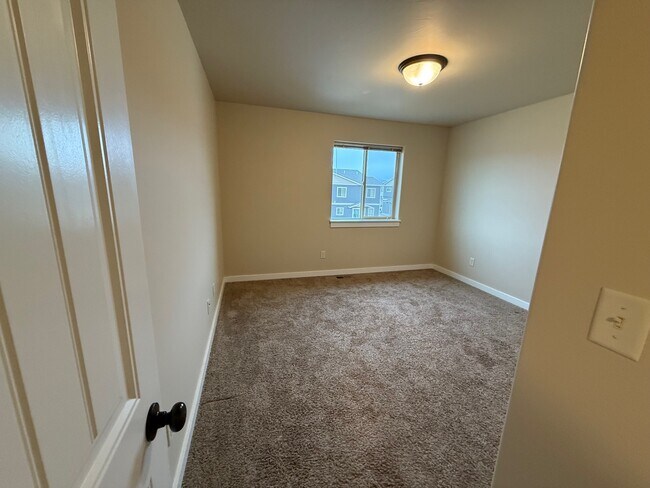Building Photo - 1188 Forest Glen Dr