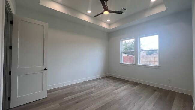 Building Photo - 3810 St Simon Manor Dr