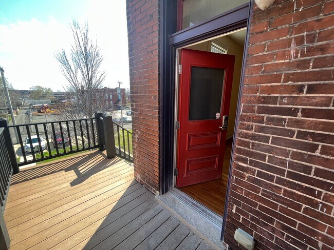 Building Photo - 4188LC Manchester Ave