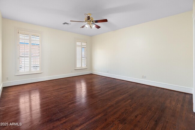 Building Photo - 5820 W Del Lago Cir