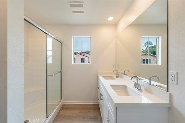Building Photo - 3955 Satsuma Ln