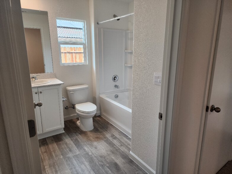 Building Photo - 2208 Blossom Ranch Rd