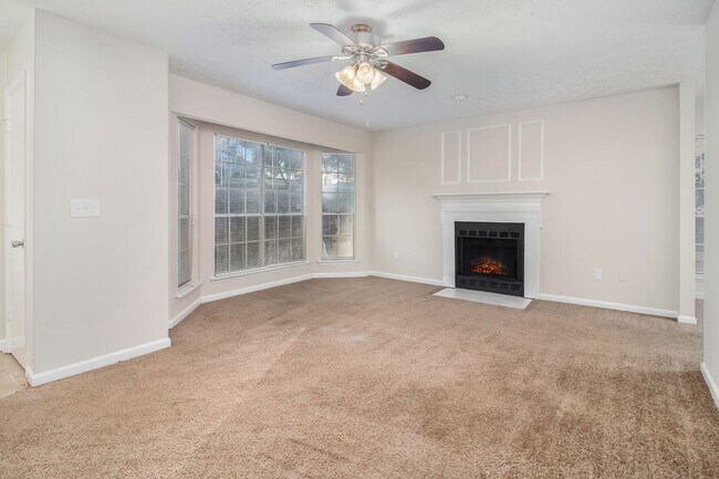 Building Photo - 3470 Framingham Dr