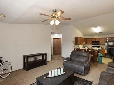 Building Photo - 627 Kimberlite St