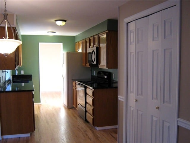 Building Photo - 11857 SE 321st Pl