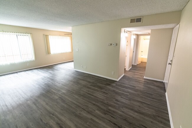 Interior Photo - 245 South Serrano Ave