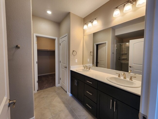 Building Photo - New Townhome in Minden for Rent