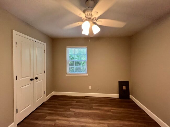 Building Photo - 2431 Ramblewood Ct