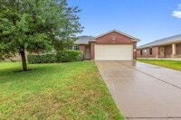 Building Photo - Open Concept living in MIDWAY ISD